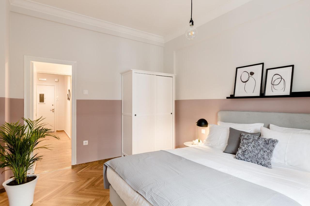 Acropolis Heart 2Bd Apartment In Plaka By Upstreet Athens Exterior photo
